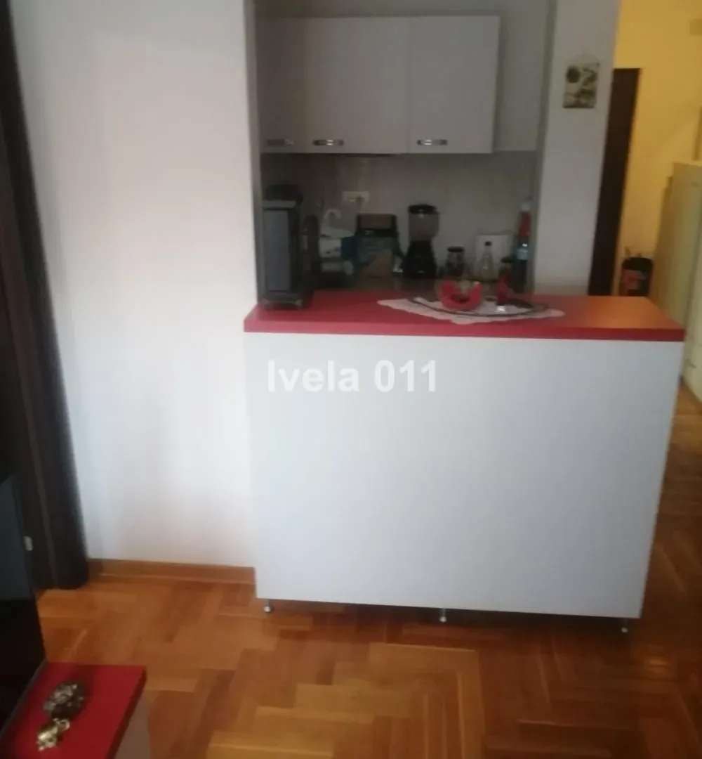 Prodaja, dvosoban stan, 42m², Brace Jerković, Voždovac Sve Podlokacije