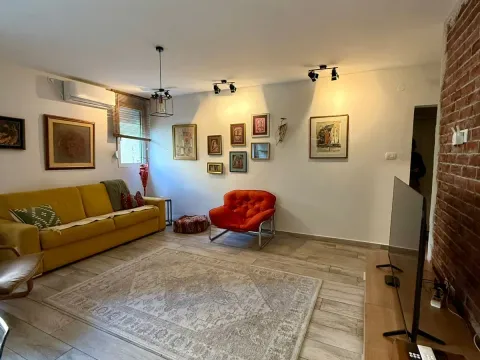 Izdavanje, jednosoban stan, 60m², Blok 5, Podgorica - image 5