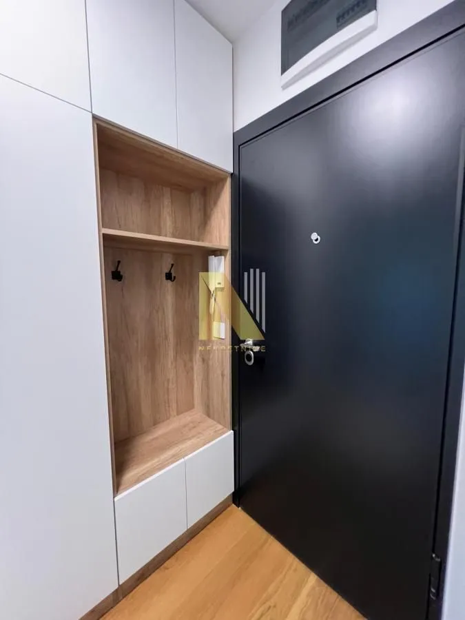 Izdavanje, jednosoban stan, 39m², Sajmište, Novi Sad