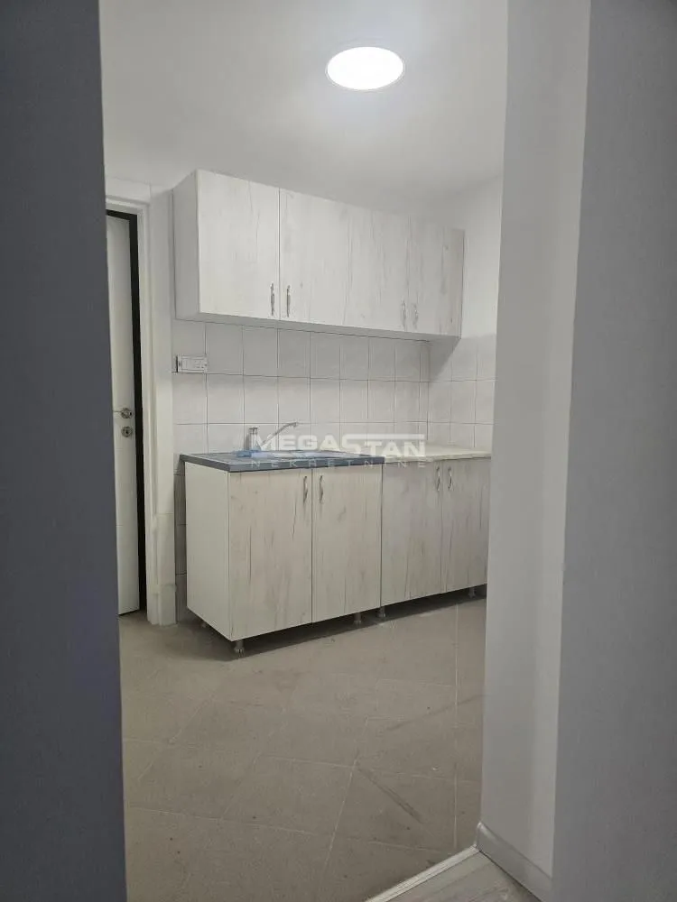 Rent, two bedroom apartment, 57m², Čukarica, Beograd