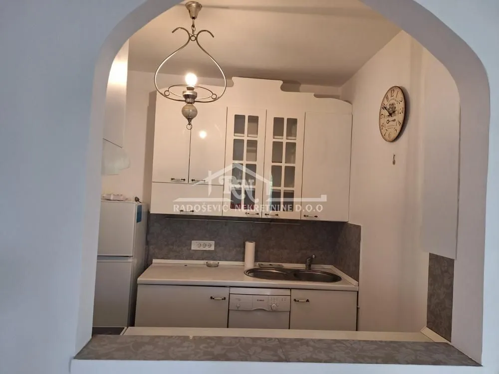 Rent, one bedroom apartment, 41m², Čukarica, Beograd