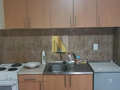 Izdavanje, garsonjera, 24m², Podbara, Novi Sad Sve Podlokacije - image 4
