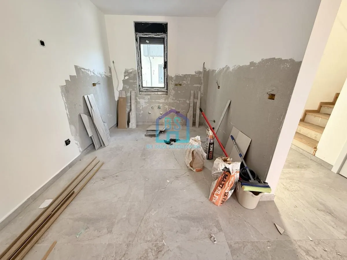 Prodaja, stan, 108m², Vidovdansko naselje, Novi Sad Sve Podlokacije