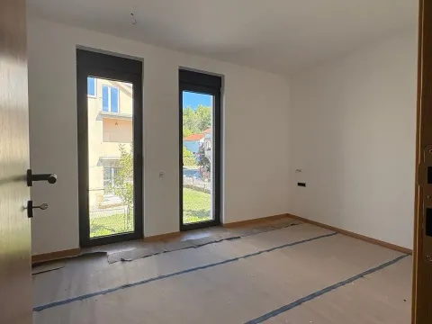 Prodaja, dvosoban stan, 6837m², Tivat, Crna Gora - image 9