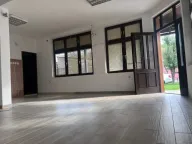 Izdavanje, poslovni prostor, 45m², Centar, Kolašin - image 2