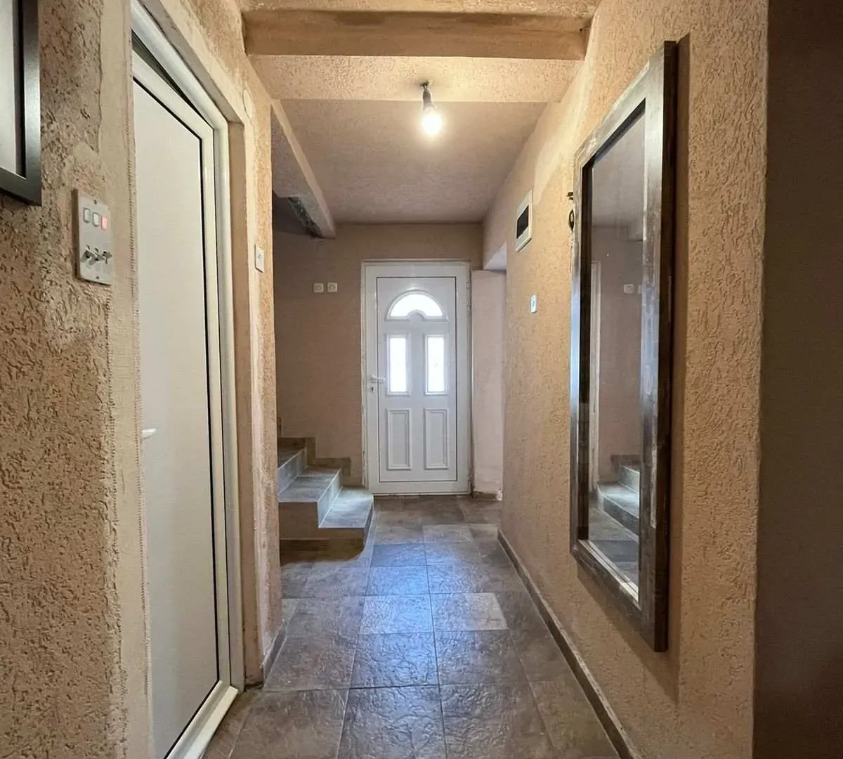 Prodaja, kuća, 210m², Sutomore, Bar
