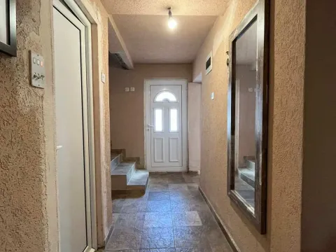 Prodaja, kuća, 210m², Sutomore, Bar - image 7