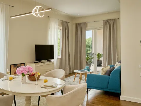 Rent, one bedroom apartment, 63m², Porto Montenegro, Tivat - image 2