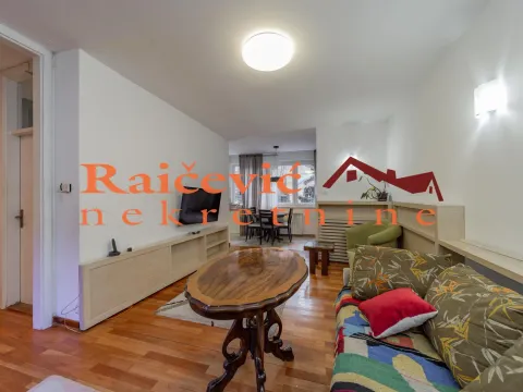 Prodaja, četvorosoban stan, 89m², Stari Grad, Beograd - image 2