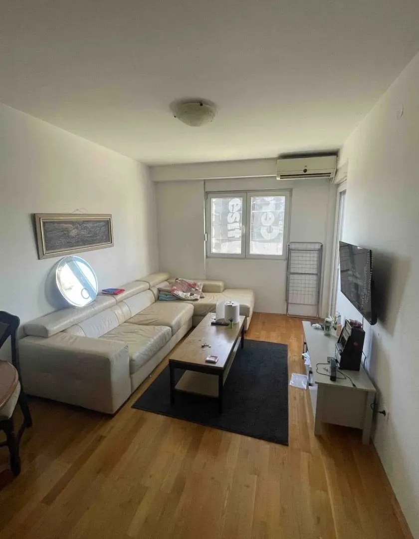 Rent, one bedroom apartment, 40m², Krivi Most, Podgorica