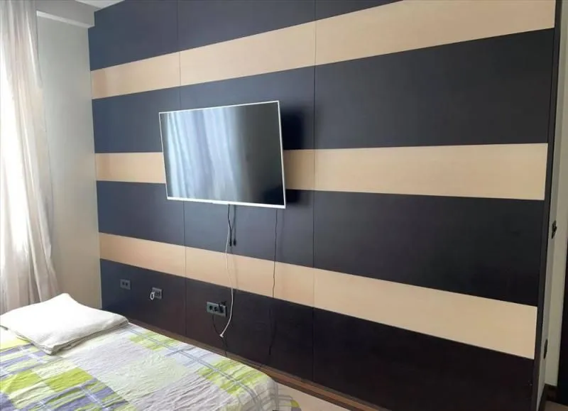 Izdavanje, trosoban stan, 110m², Čubura, Beograd
