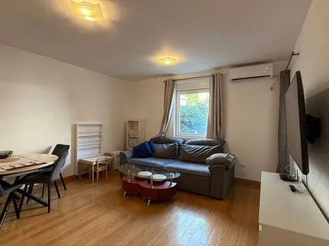 Rent, one bedroom apartment, 58m², Mainski Put, Budva - image 8