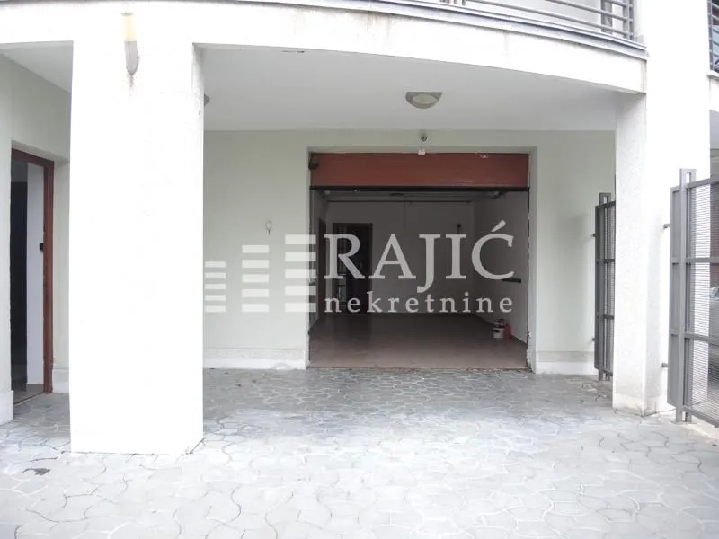 Rent, house, 400m², Savski Venac, Beograd
