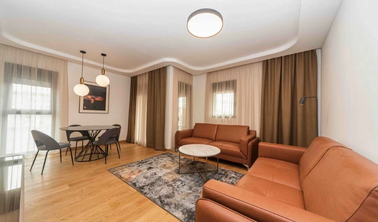Izdavanje, dvosoban stan, 74m², City Kvart, Podgorica