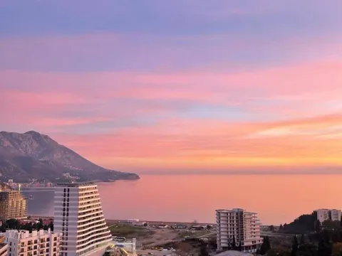 Prodaja, dvosoban stan, 51m², Bečići, Budva - image 1