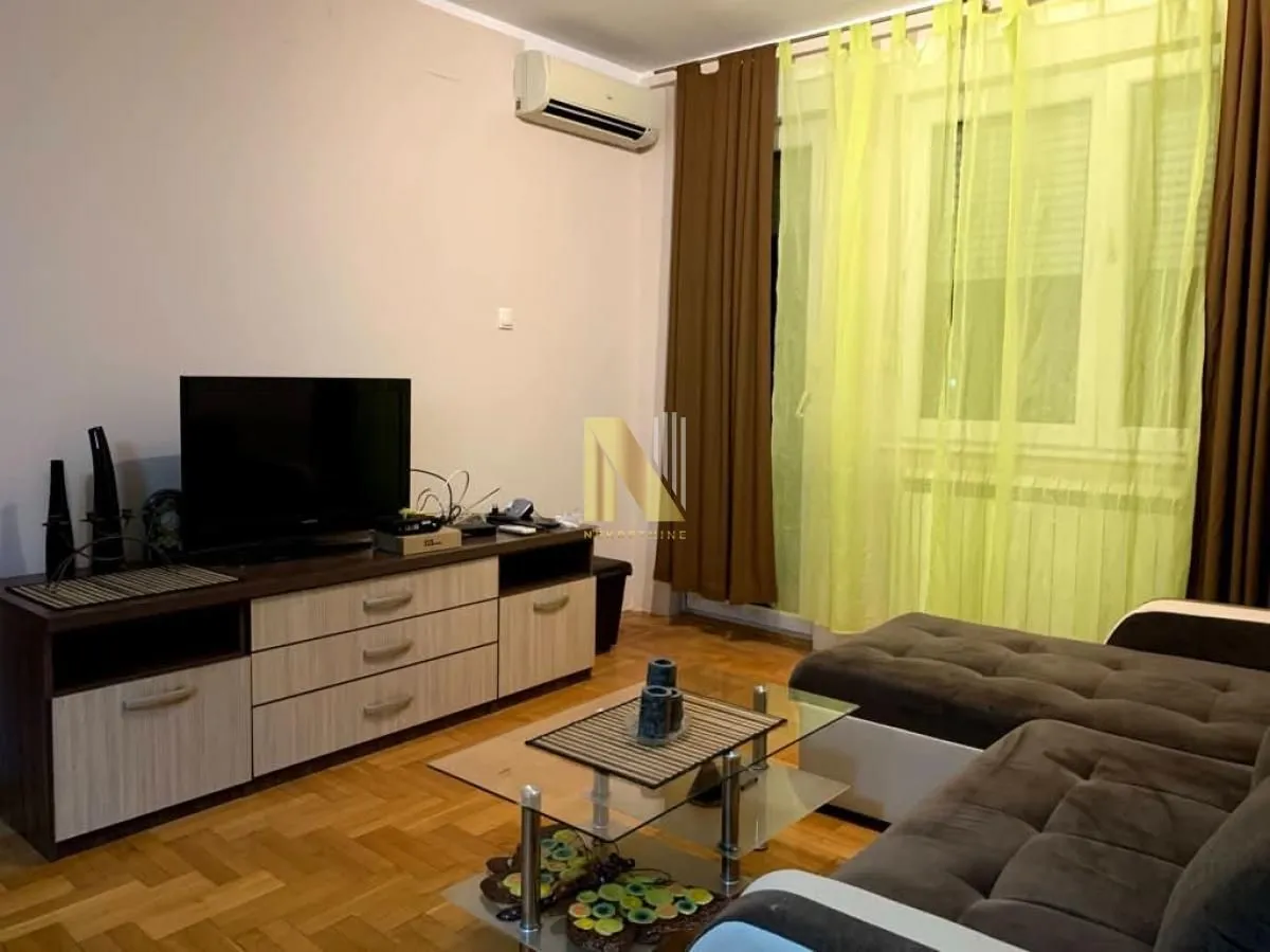 Prodaja, dvosoban stan, 44m², Bulevar Evrope, Novi Sad Sve Podlokacije