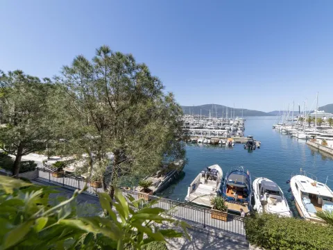 Prodaja, dvosoban stan, 138m², Porto Montenegro, Tivat - image 2