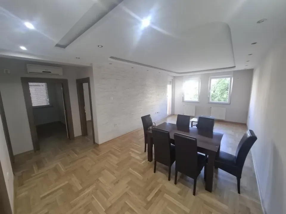 Prodaja, trosoban stan, 68m², Nova Detelinara, Novi Sad Sve Podlokacije
