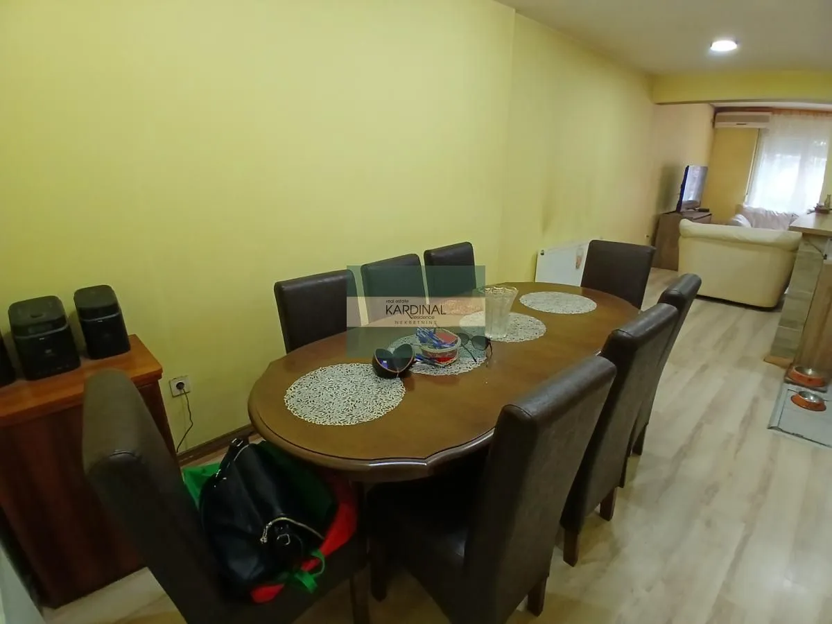 Prodaja, kuća, 334m², Tavrića obori, Jagodina