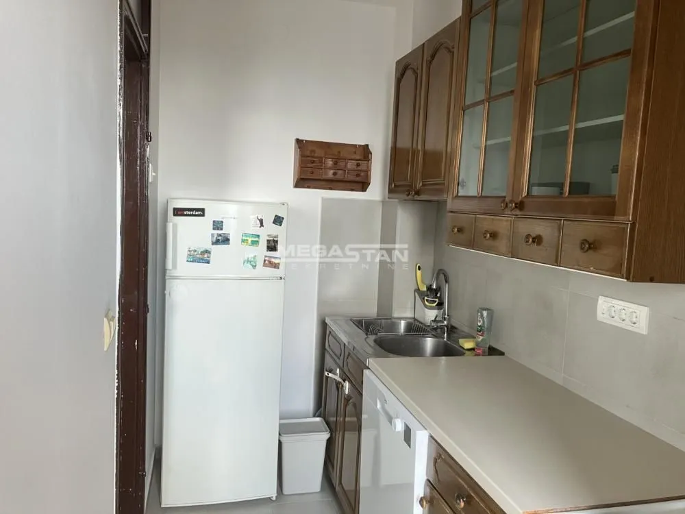 Izdavanje, dvosoban stan, 56m², Golf Naselje, Beograd