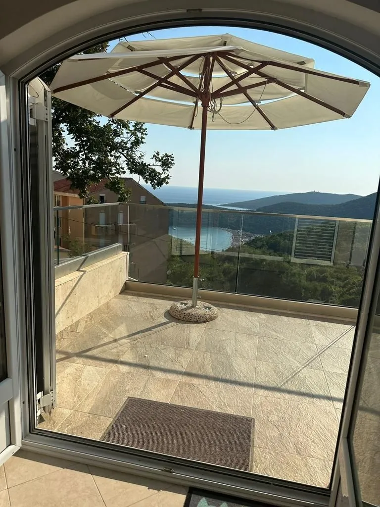 Prodaja, kuća, 440m², Prijevor, Budva
