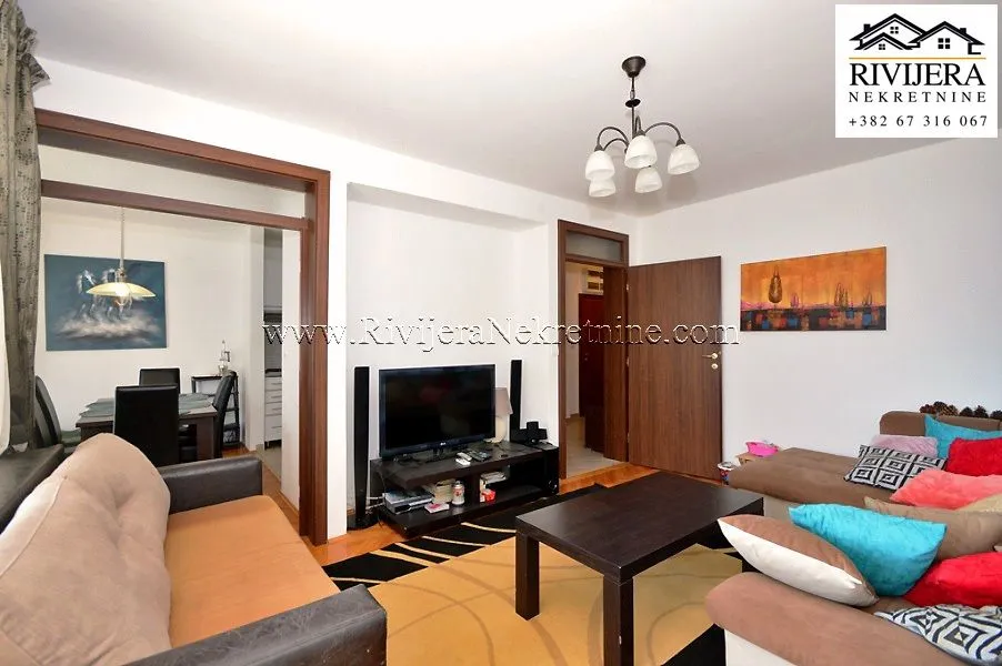 Prodaja, dvosoban stan, 75m², Njivice, Herceg Novi