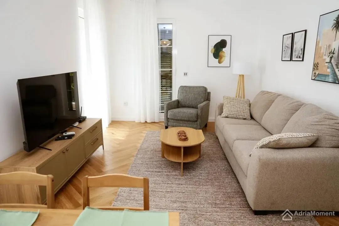 Sale, two bedroom apartment, 59m², Tivat, Crna Gora