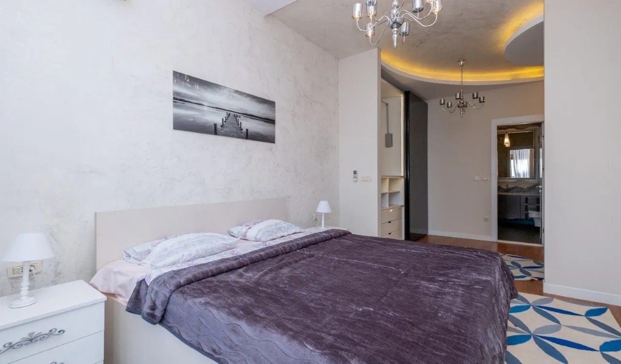 Rent, three bedroom apartment, 275m², Podgorica, Crna Gora