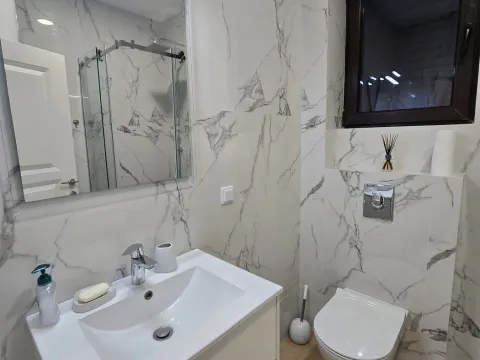 Sale, one bedroom apartment, 22m², Tivat, Crna Gora - image 9