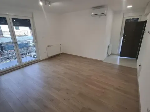 Izdavanje, četvorosoban stan, 88m², Telep, Novi Sad Sve Podlokacije - image 2