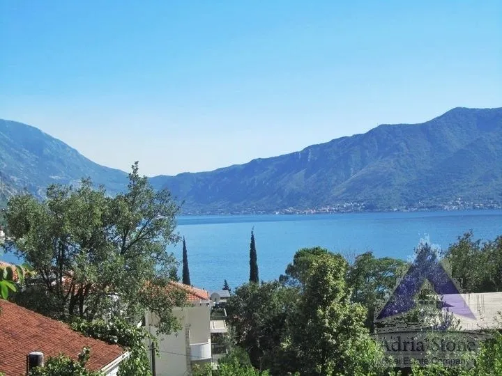 Prodaja, kuća, 300m², Orahovac, Kotor