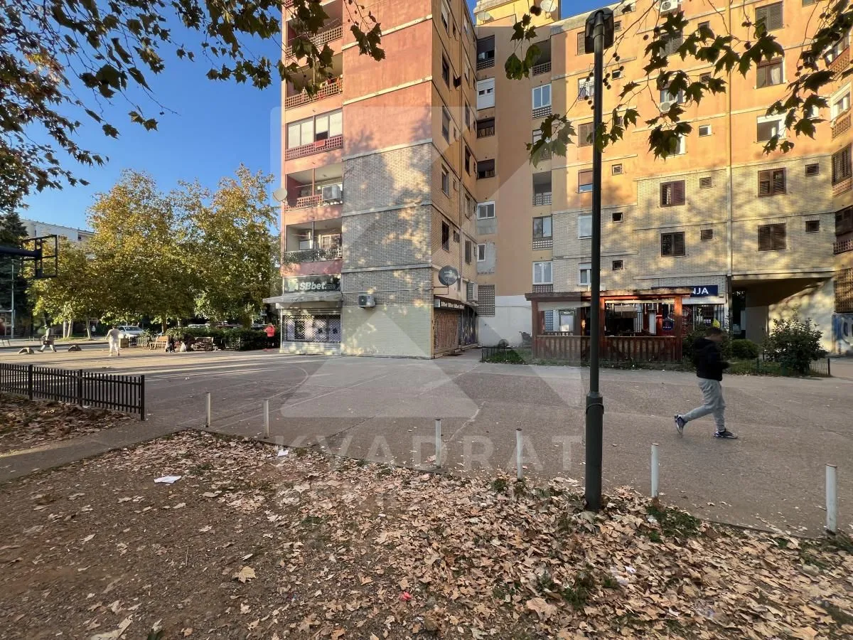 Prodaja, četvorosoban stan, 102m², Lepa Kata, Podgorica