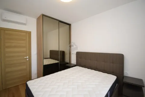 Rent, two bedroom apartment, 76m², New City, Podgorica - image 8