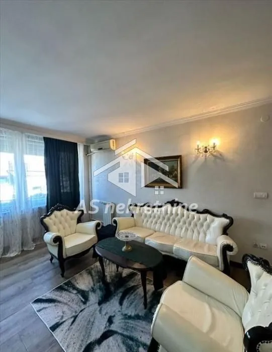 Rent, three bedroom apartment, 80m², Čubura, Beograd