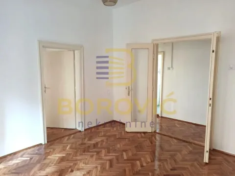 Izdavanje, trosoban stan, 63m², Skadarlija, Beograd - image 2
