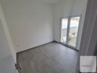 Prodaja, trosoban stan, 73m², Batajnica, Beograd - image 8