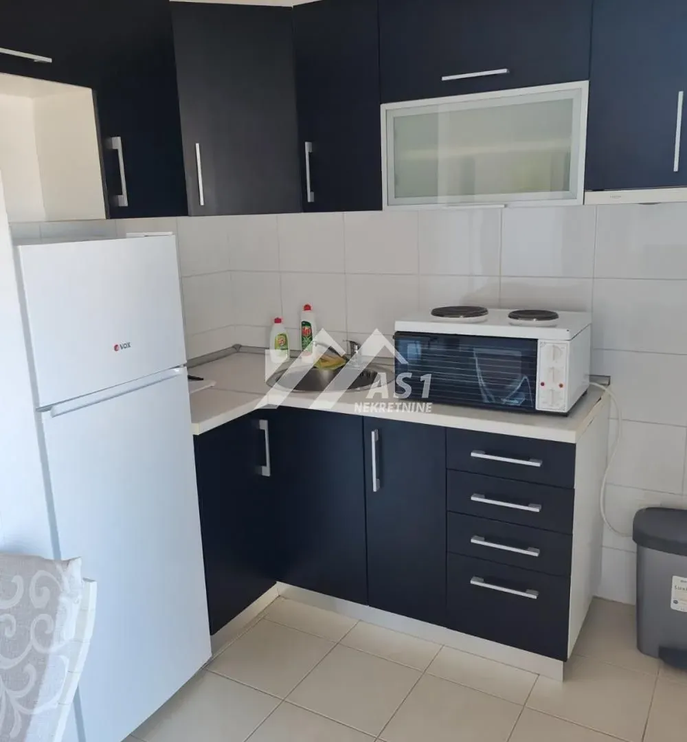 Prodaja, jednosoban stan, 36m², Bulevar patrijarha Pavla, Novi Sad Sve Podlokacije