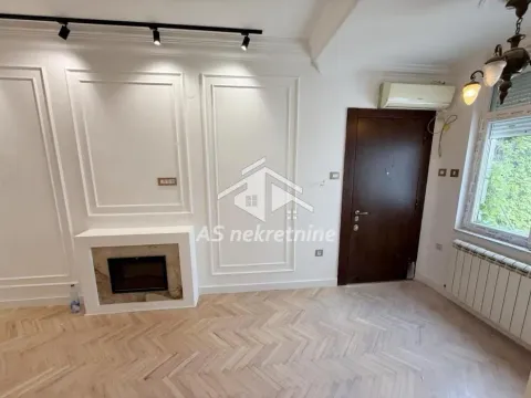 Izdavanje, četvorosoban stan, 87m², Slavija, Vračar Sve Podlokacije - image 2