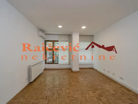 Izdavanje, poslovni prostor, 195m², Savski Venac, Beograd - image 9