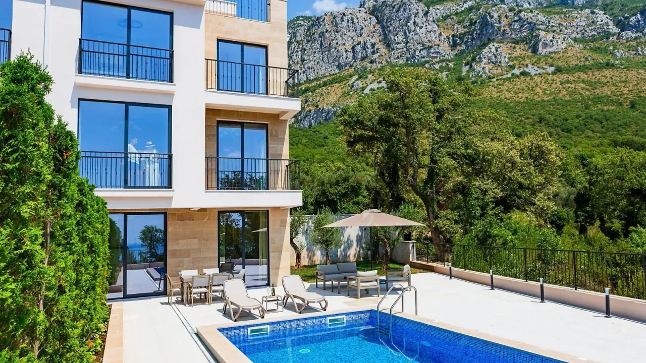 Prodaja, kuća, 223m², Reževići, Budva