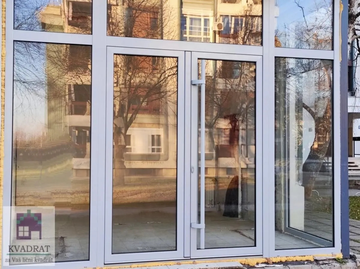 Izdavanje, poslovni prostor, 88m², Obrenovac, Beograd