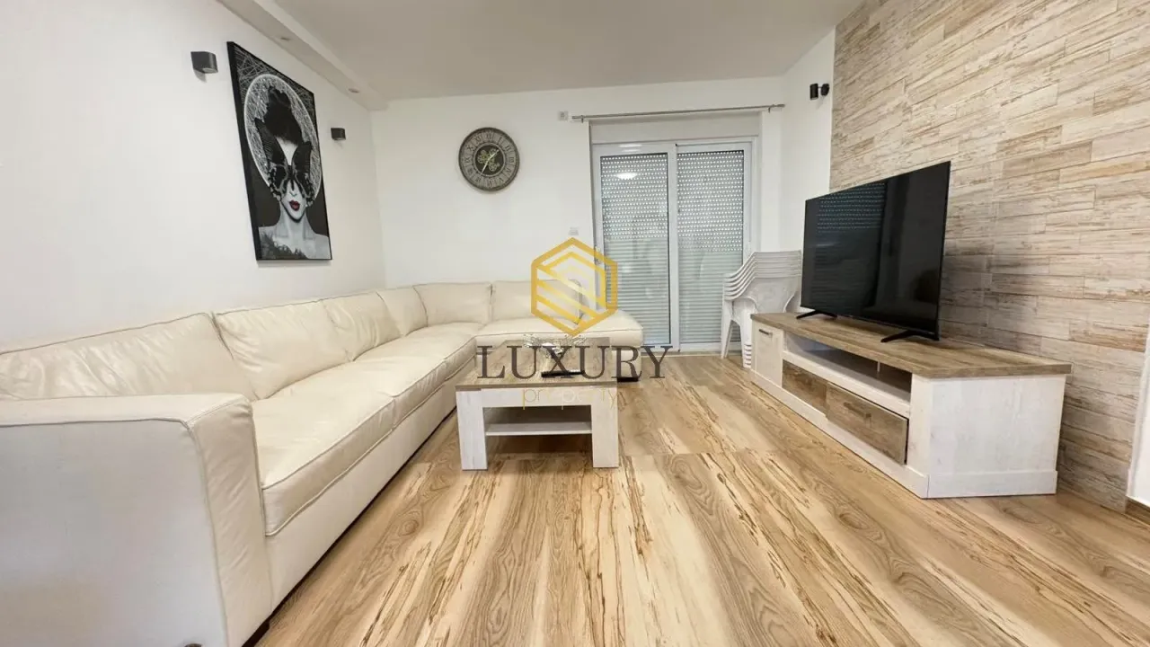 Rent, house, 700m², Zagorič, Podgorica