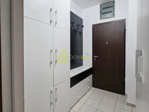 Prodaja, dvosoban stan, 80m², City Kvart, Podgorica - image 17