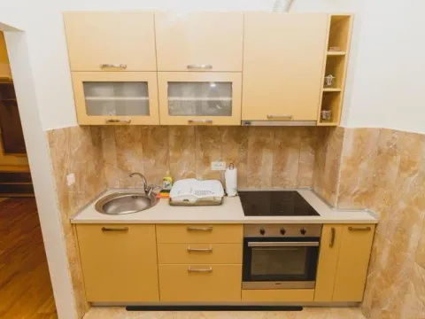 Prodaja, dvosoban stan, 78m², Budva, Crna Gora - image 11