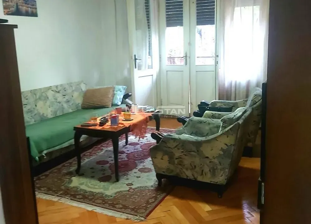 Prodaja, dvosoban stan, 66m², Zemun Centar, Zemun Sve Podlokacije