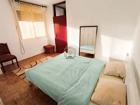 Izdavanje, dvosoban stan, 67m², Centar, Bar - image 8