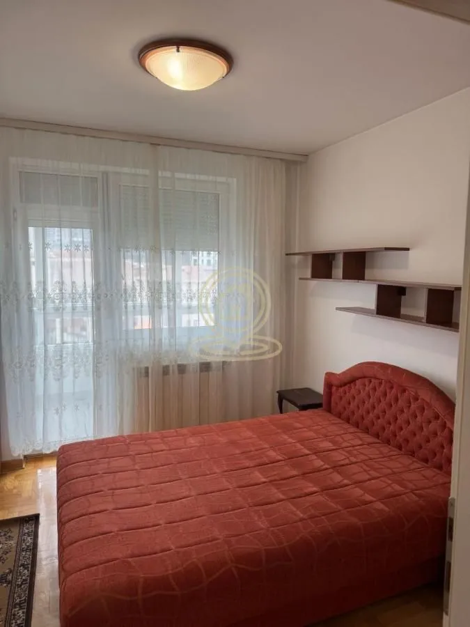 Rent, three bedroom apartment, 65m², Savski Venac, Beograd
