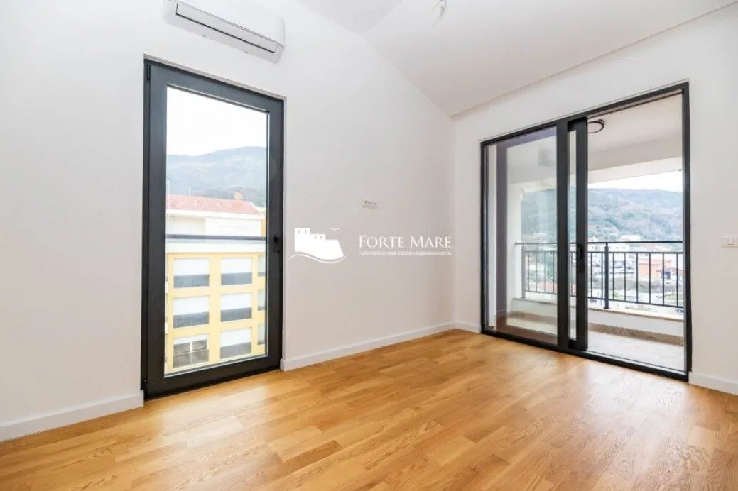 Prodaja, trosoban stan, 88m², Bijela, Herceg Novi