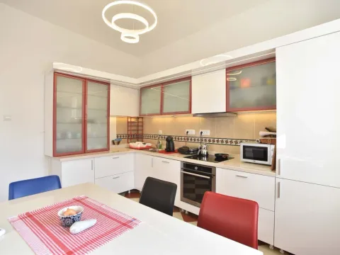 Sale, three bedroom apartment, 86m², Stari Grad, Budva - image 17