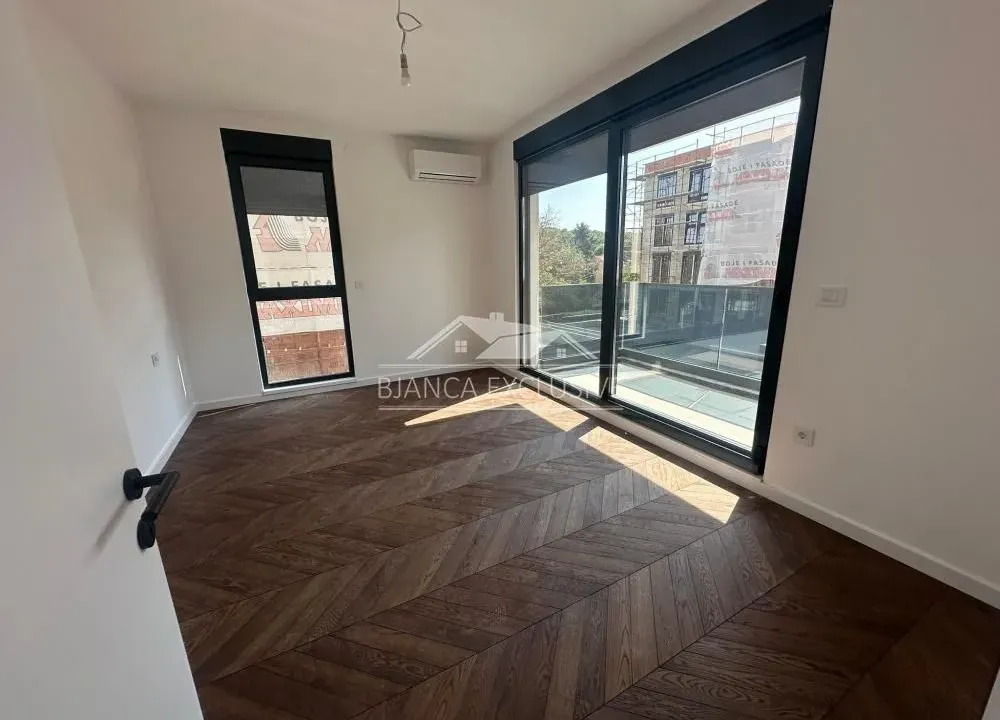 Prodaja, trosoban stan, 72m², Zemun Sve Podlokacije, Beograd